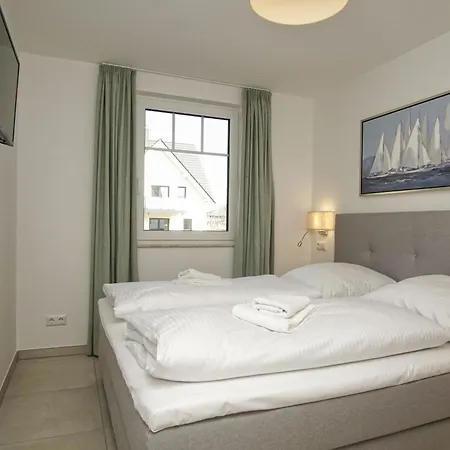 Rex Rugia Fewo12-2 Strandnah,terrasse,sauna,pool Apartment